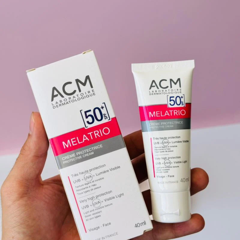 کرم ضد آفتاب بیرنگ ضد لک دپی وایت M ای سی امSpf50 حجم 40 میل